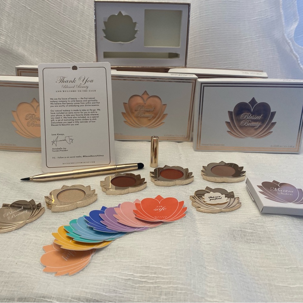 Blessed Beauty Natural Eye Shadow Set